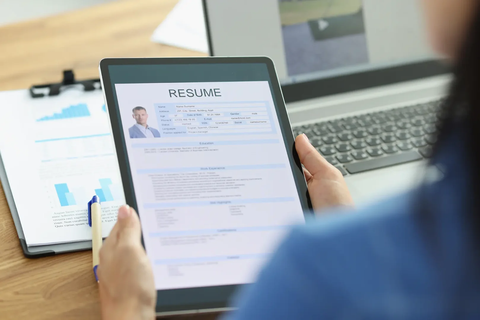 Ensuring the launch of a new HRM solution with QA & Testing for global life insurer - Challenge